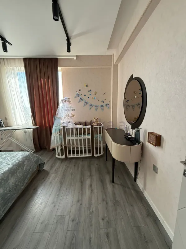Satılır 2 otaqlı yeni tikili 74 m²