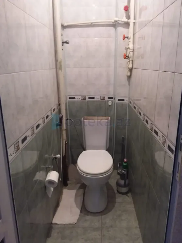 Satılır 3 otaqlı köhnə tikili 73 m²