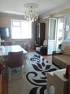 Satılır 3 otaqlı köhnə tikili 73 m² — Bakı, Badamdar 3 otaq 73.00 m²