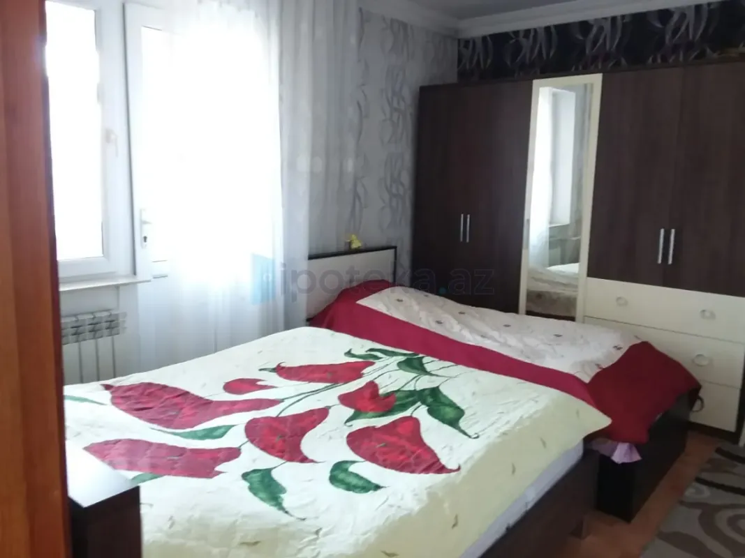 Satılır 3 otaqlı köhnə tikili 73 m²