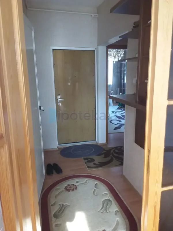 Satılır 3 otaqlı köhnə tikili 73 m²