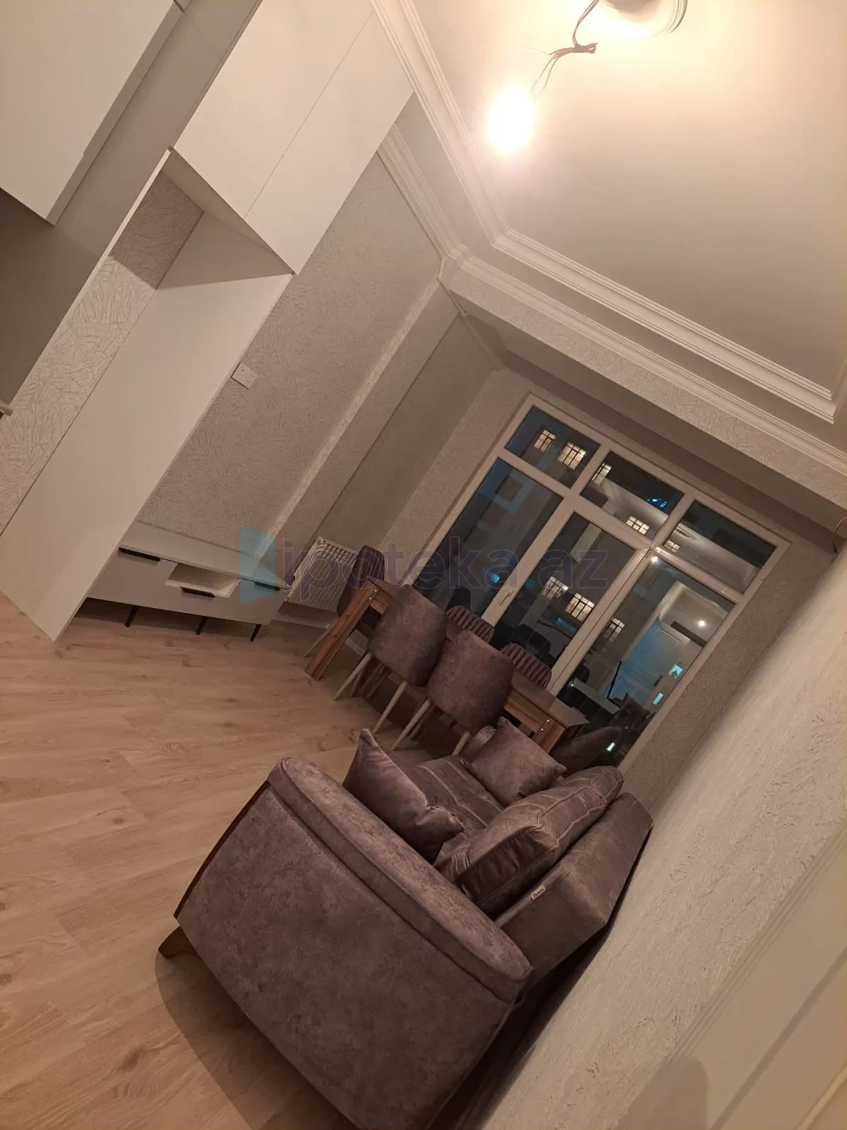 Satılır 2 otaqlı yeni tikili 61 m²