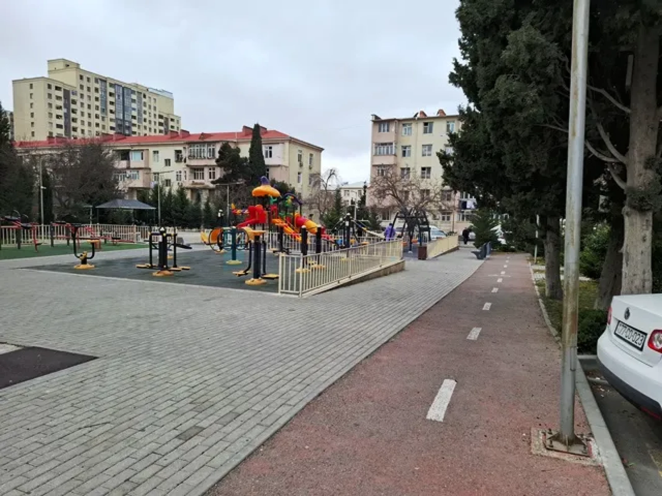 Satılır 1 otaqlı köhnə tikili 30 m²