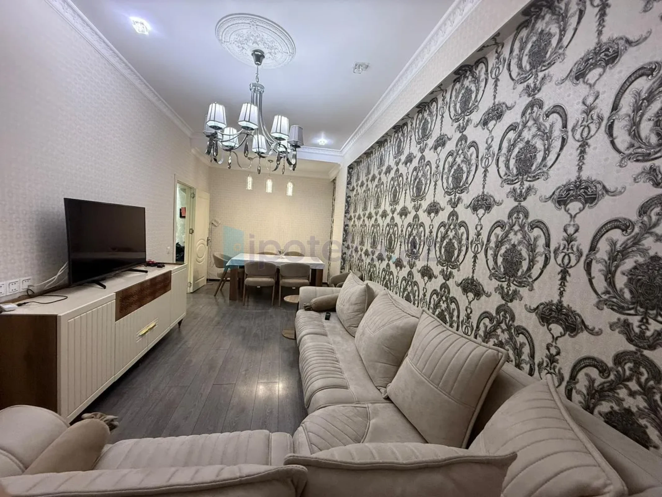 Satılır 3 otaqlı yeni tikili 85 m²