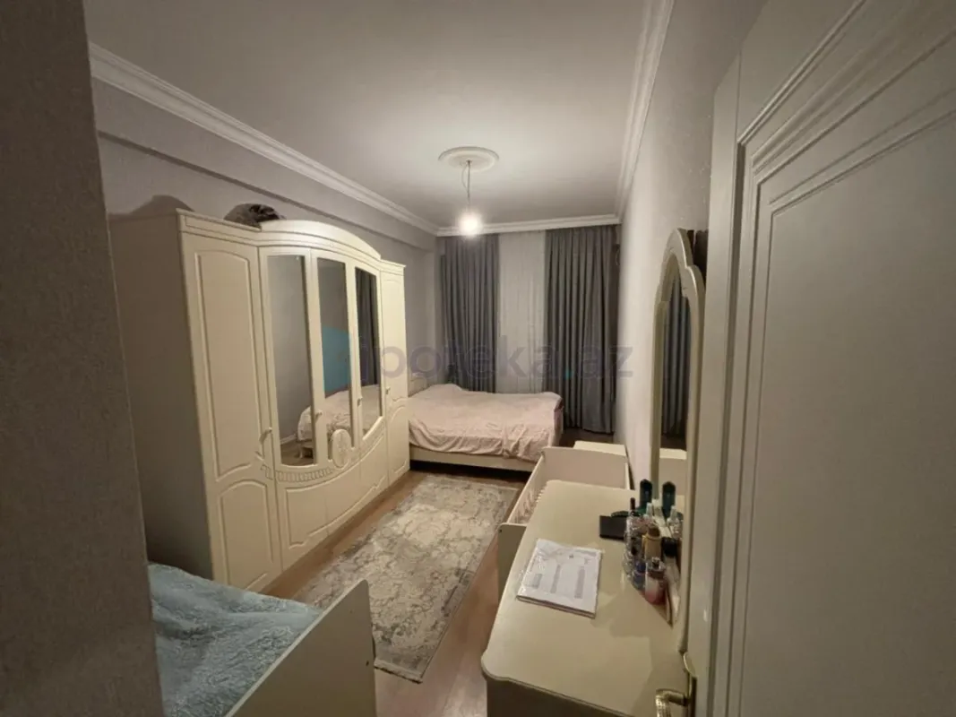 Satılır 2 otaqlı yeni tikili 74 m²