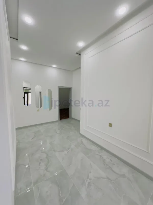 Satılır 4 otaqlı mənzil 160 m²