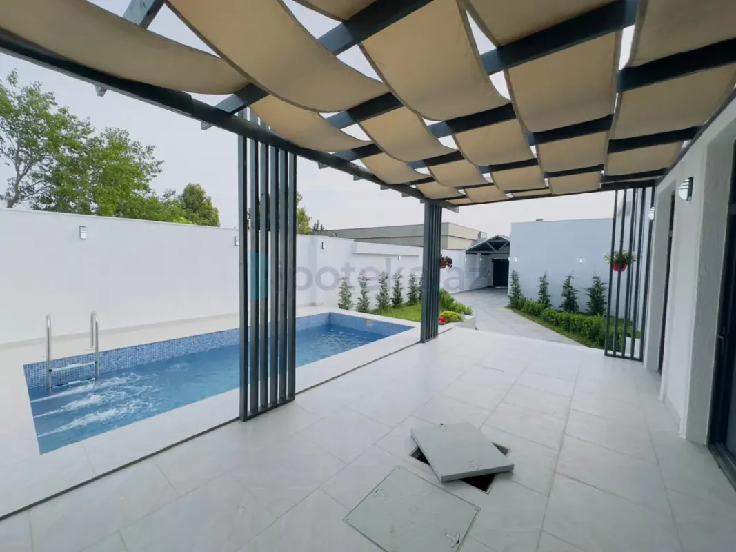 Satılır 4 otaqlı mənzil 160 m²