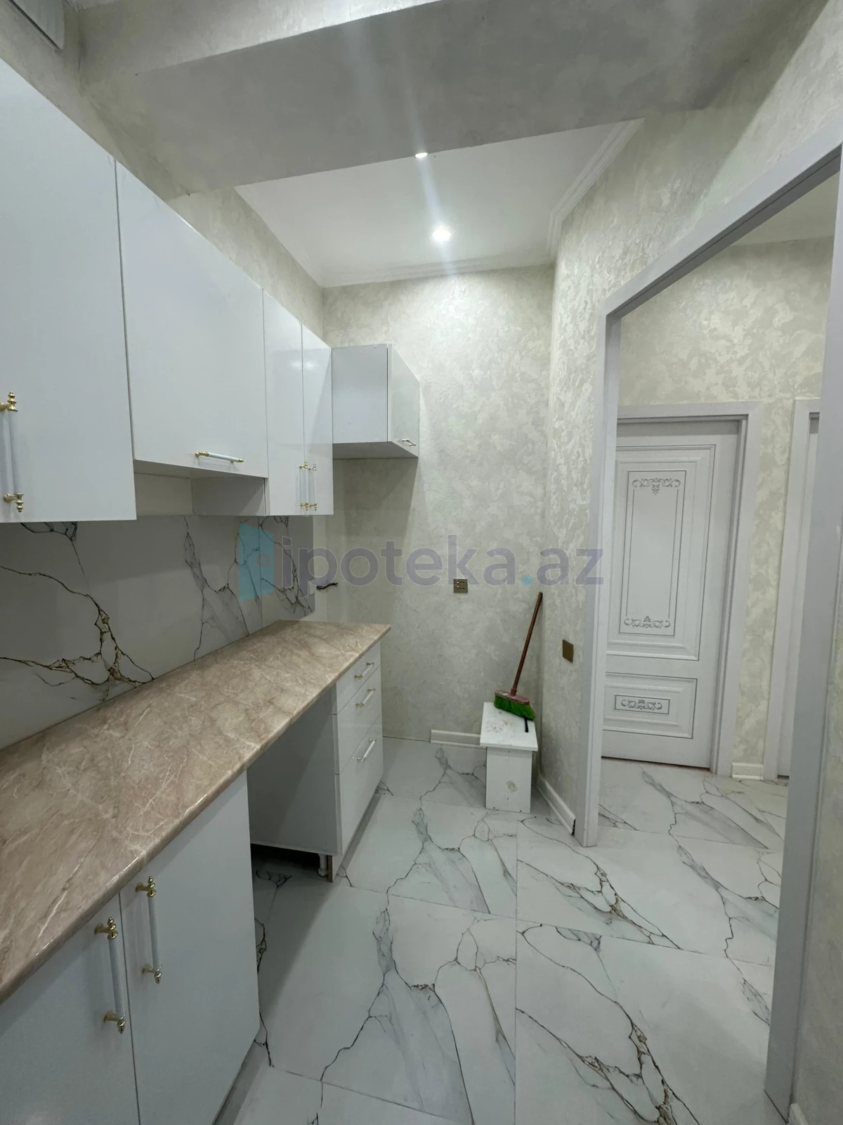 Satılır 2 otaqlı yeni tikili 59 m²