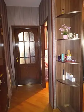 Satılır 4 otaqlı köhnə tikili 85 m²