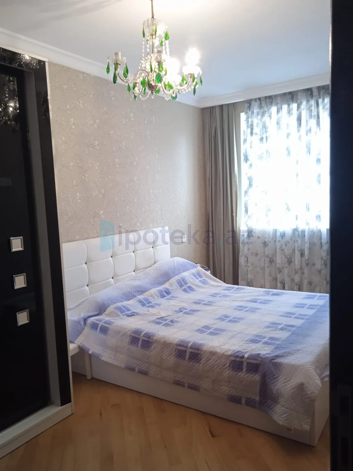 Satılır 4 otaqlı köhnə tikili 85 m²