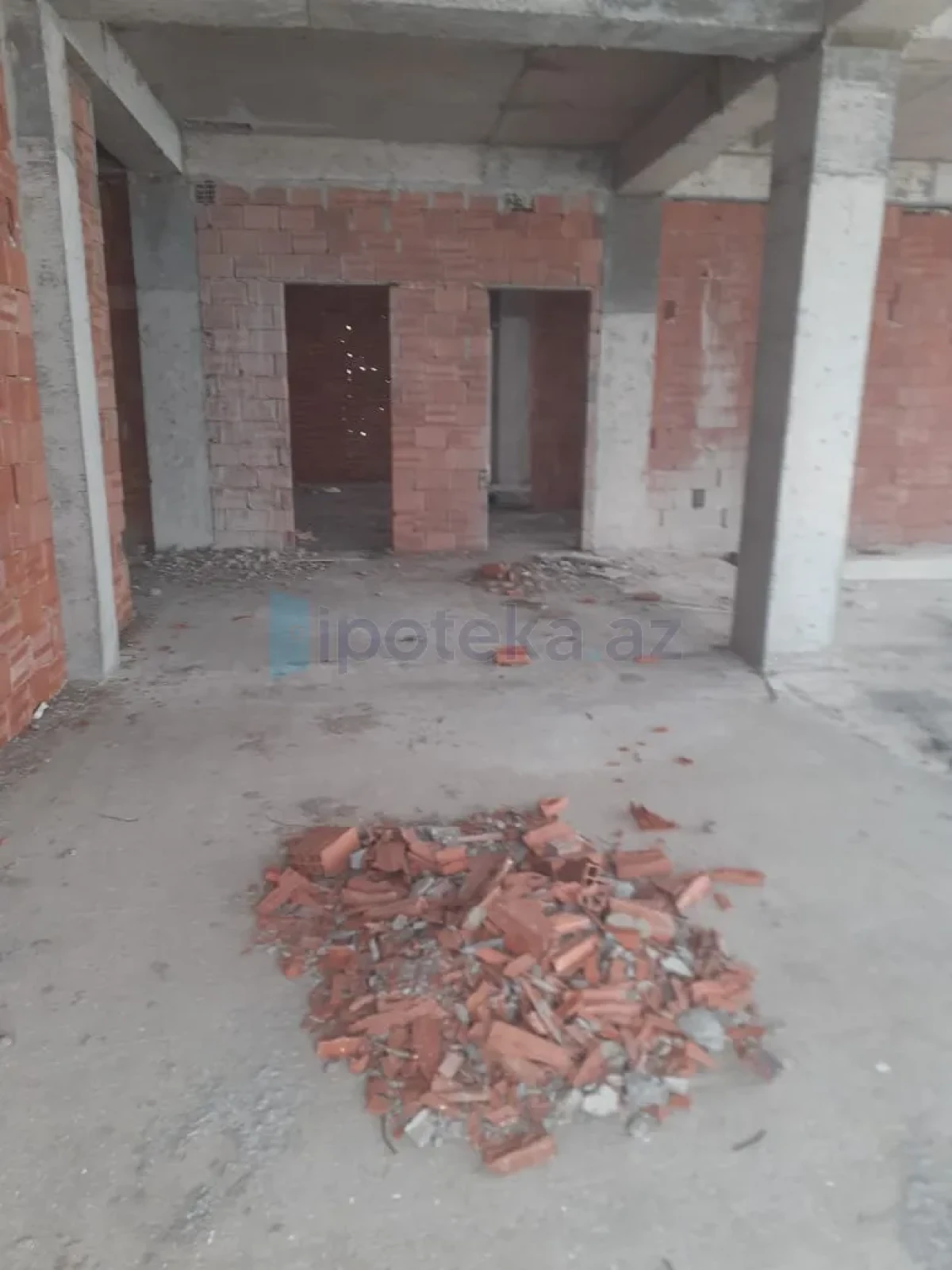 Satılır 3 otaqlı yeni tikili 181 m²