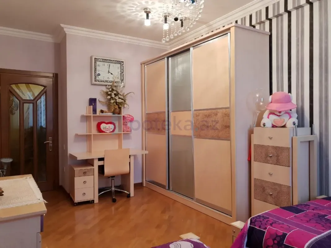 Satılır 4 otaqlı yeni tikili 165 m²