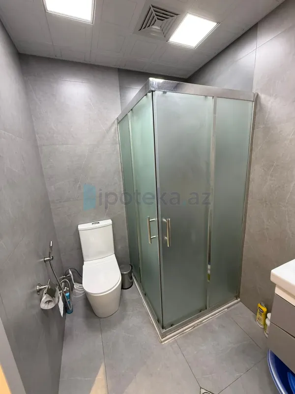 Satılır 2 otaqlı yeni tikili 74 m²