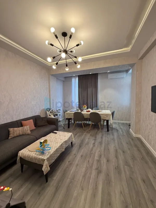 Satılır 2 otaqlı yeni tikili 74 m²