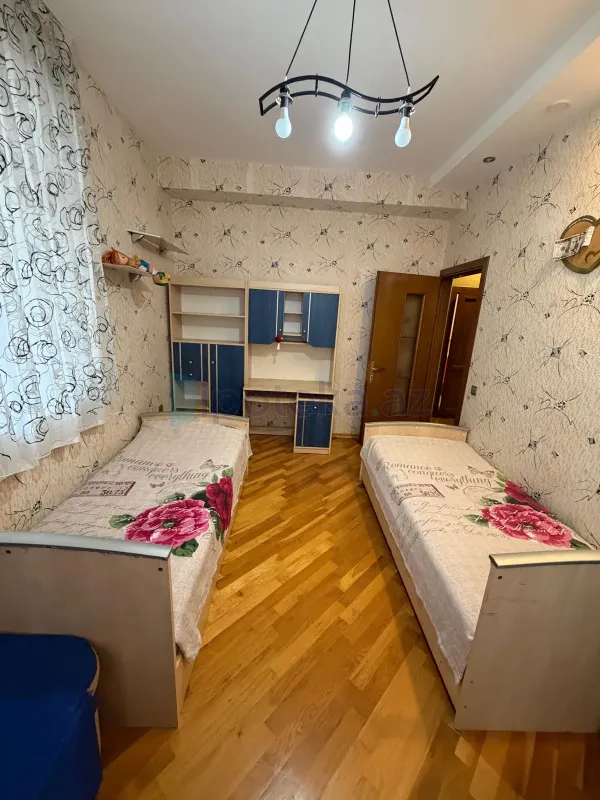 Satılır 3 otaqlı yeni tikili 100 m²