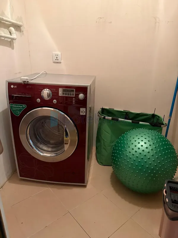 Satılır 3 otaqlı yeni tikili 100 m²