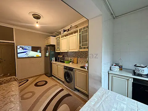 Satılır 2 otaqlı köhnə tikili 60 m²