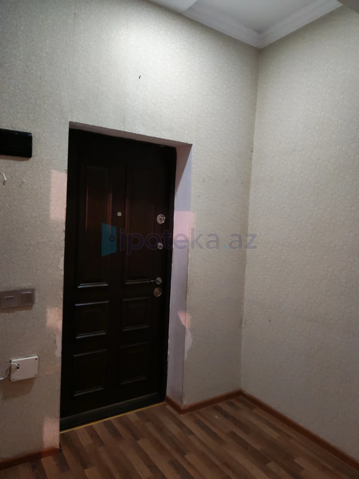 Satılır 2 otaqlı yeni tikili 60 m²