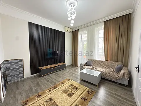 Satılır 2 otaqlı köhnə tikili 50 m² — Bakı, Səbail 2 otaq 50.00 m²