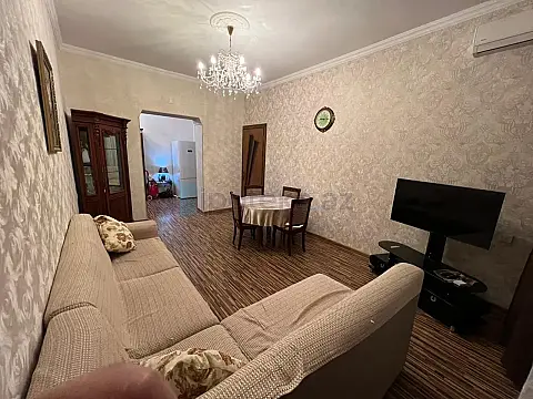 Satılır 3 otaqlı köhnə tikili 90 m² — Bakı, Nərimanov 3 otaq 90.00 m²