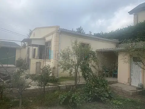 Satılır 3 otaqlı həyət evi 70 m²