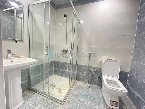 Satılır 2 otaqlı yeni tikili 95 m²
