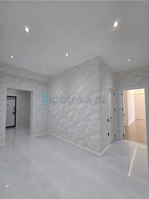 Satılır 3 otaqlı yeni tikili 132 m²