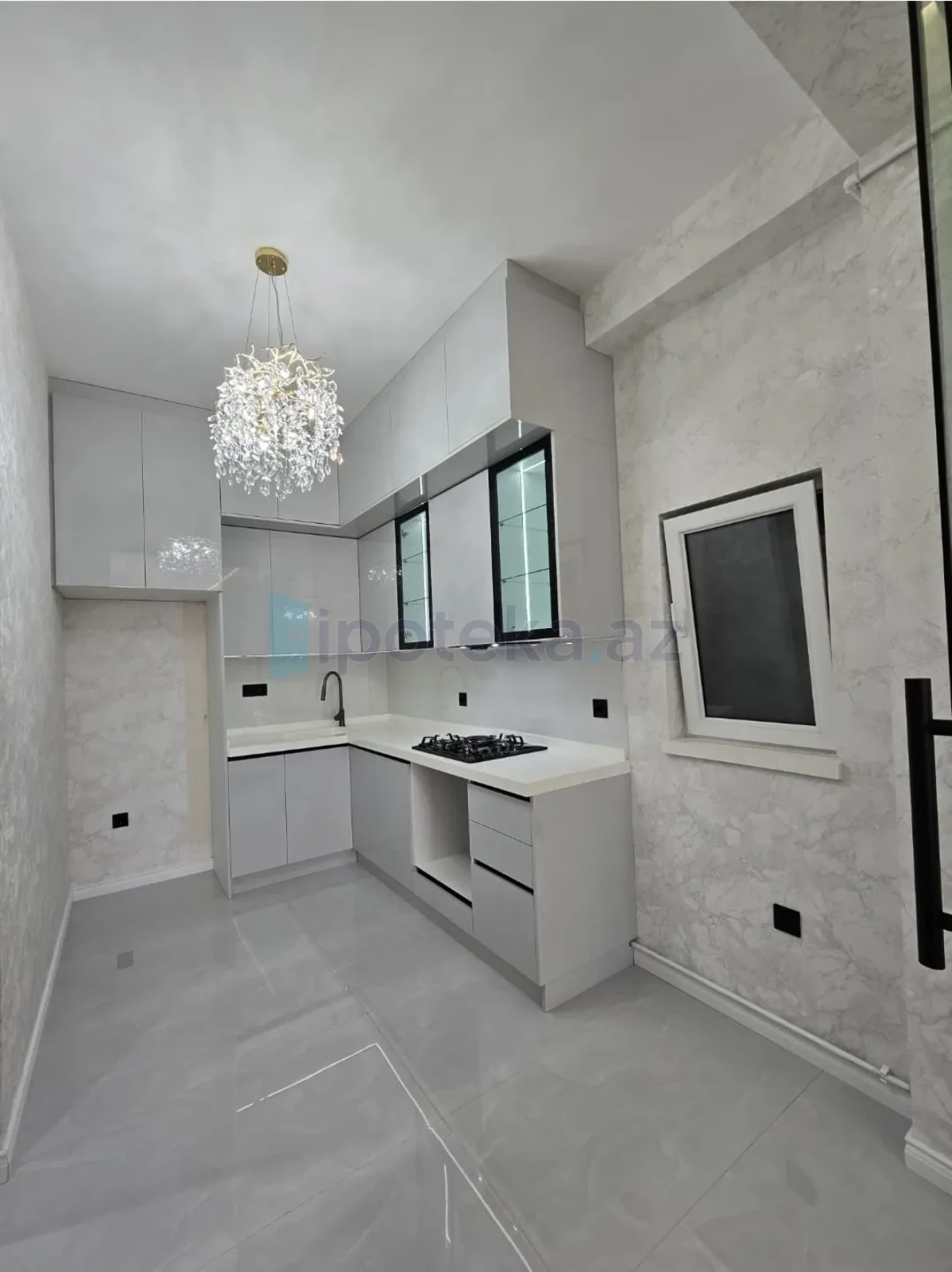 Satılır 3 otaqlı yeni tikili 132 m²