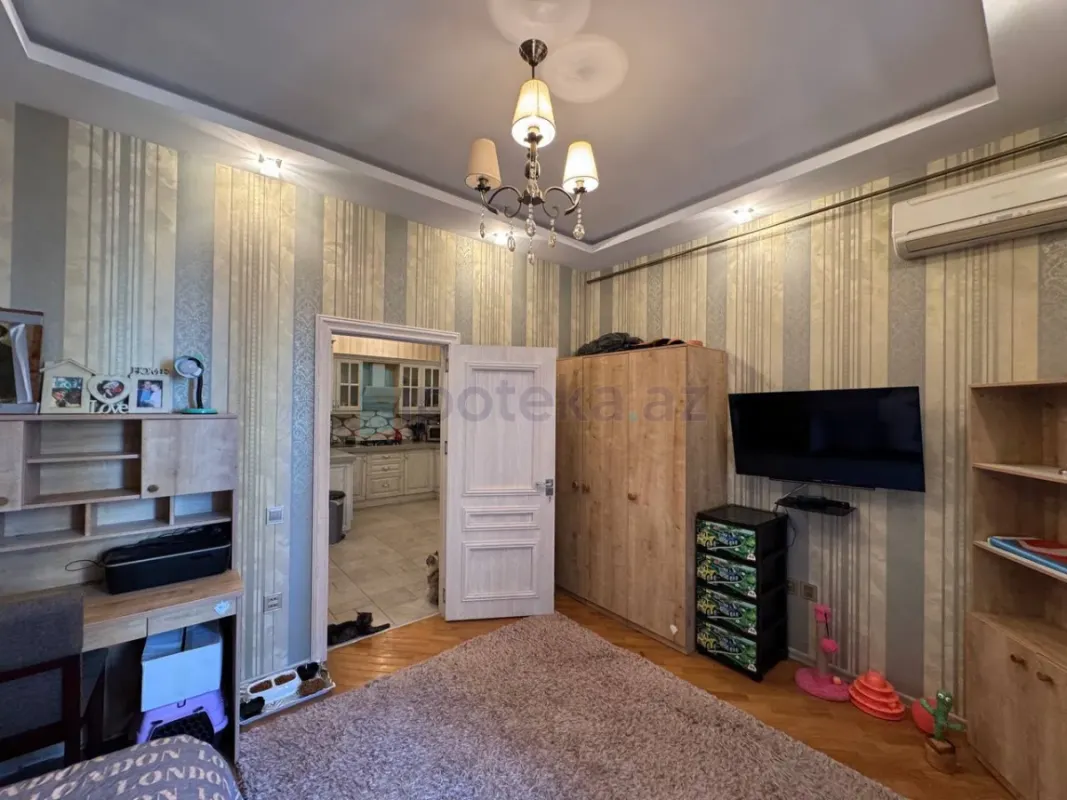 Satılır 3 otaqlı yeni tikili 90 m²