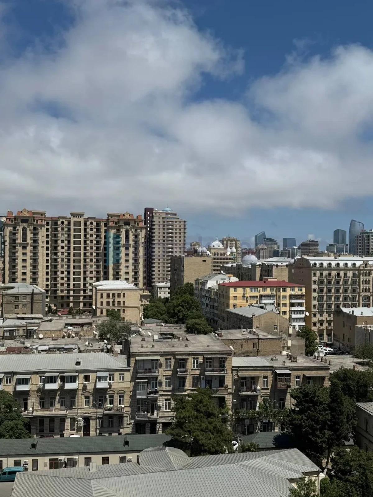 Satılır 3 otaqlı yeni tikili 90 m²