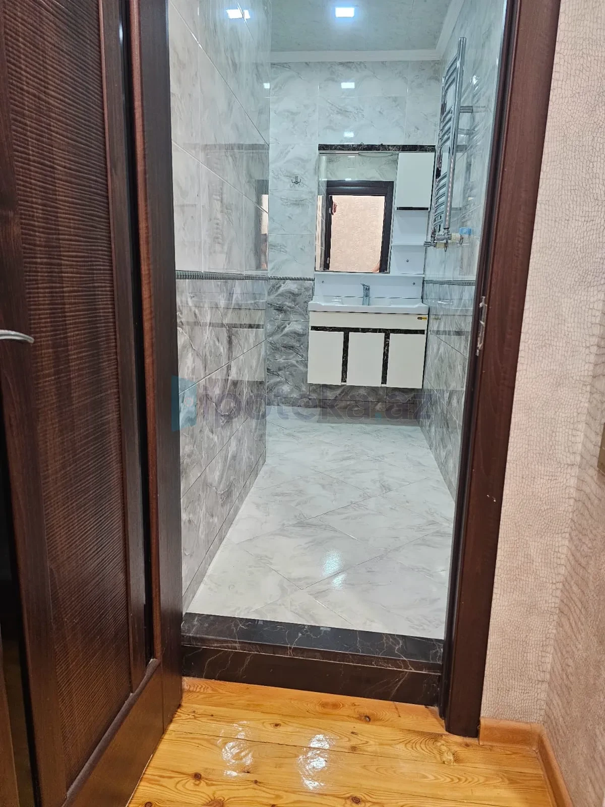 Satılır 2 otaqlı yeni tikili 82 m²