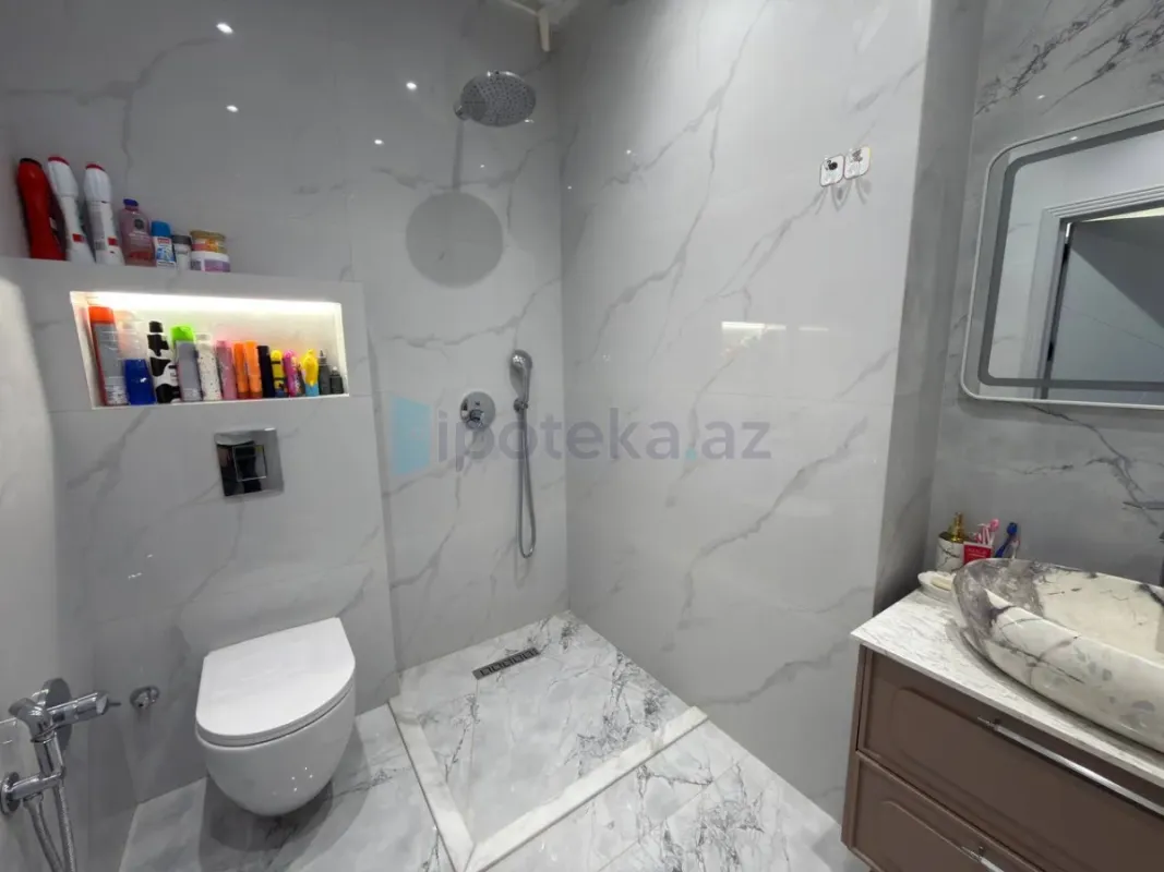 Satılır 3 otaqlı yeni tikili 105 m²