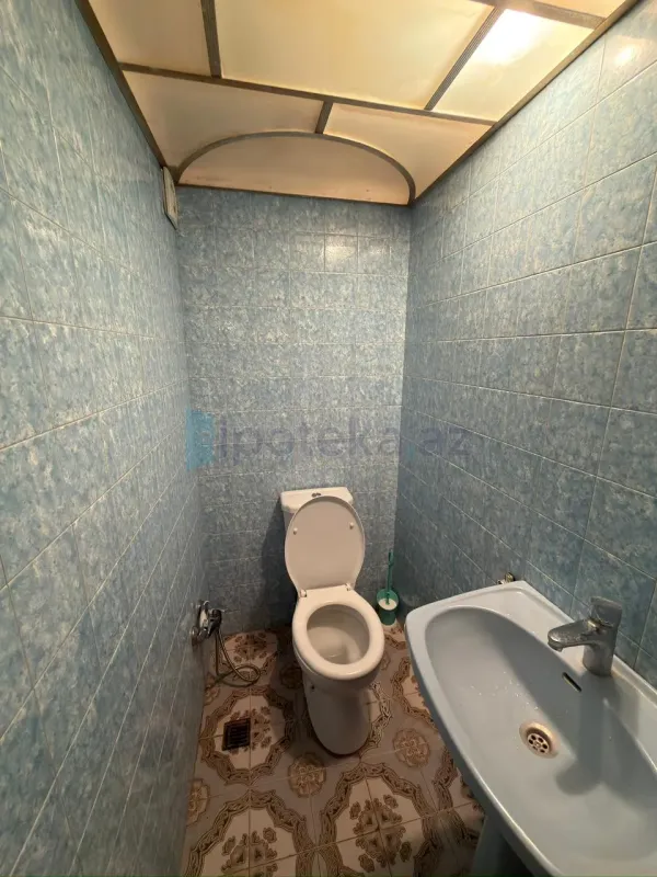 Satılır 5 otaqlı köhnə tikili 110 m²