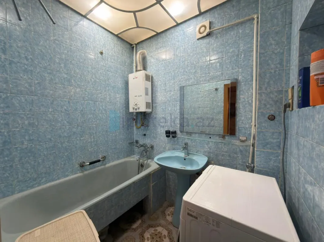 Satılır 5 otaqlı köhnə tikili 110 m²