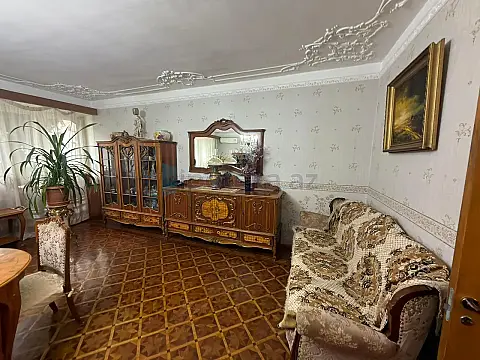 Satılır 5 otaqlı köhnə tikili 110 m² — Bakı, Nəsimi 5 otaq 110.00 m²