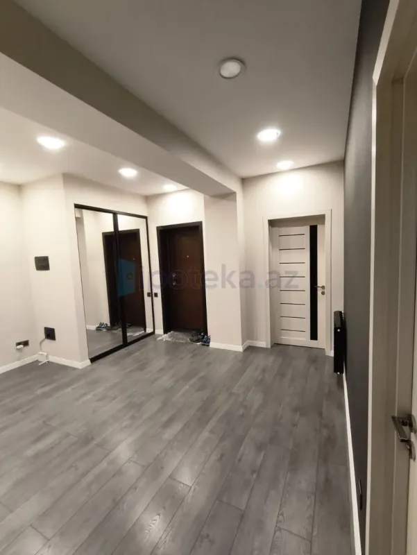 Satılır 3 otaqlı yeni tikili 122 m²