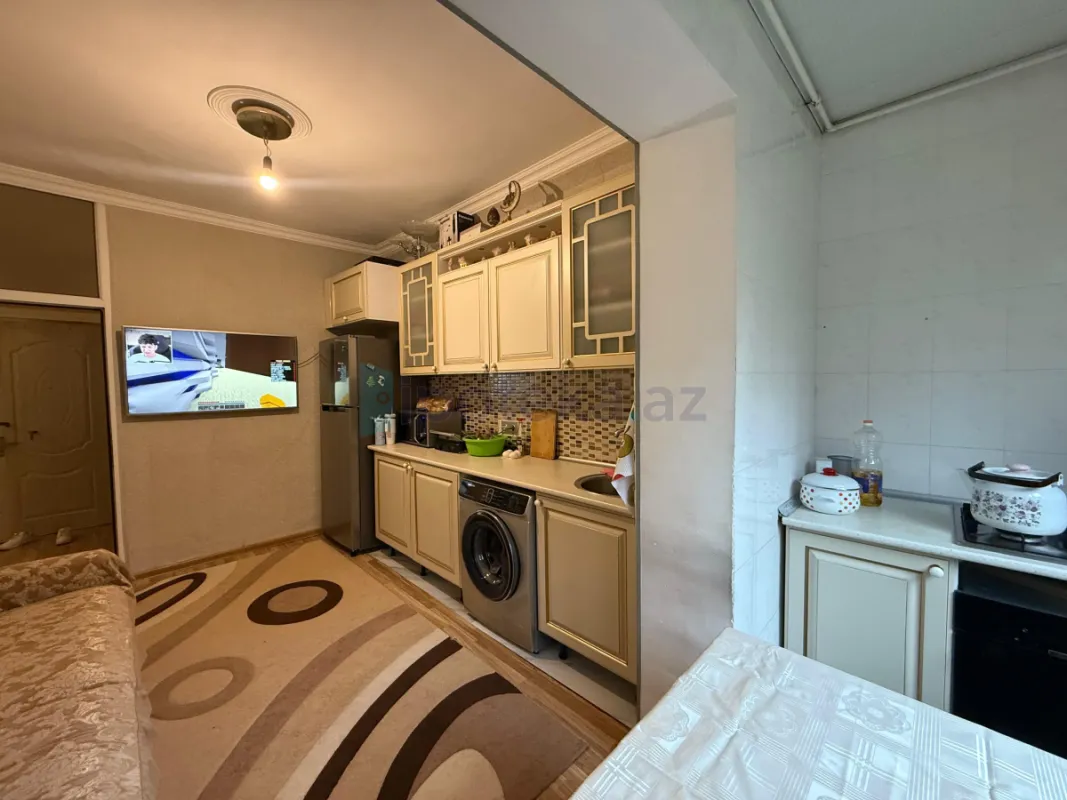 Satılır 2 otaqlı köhnə tikili 35 m²