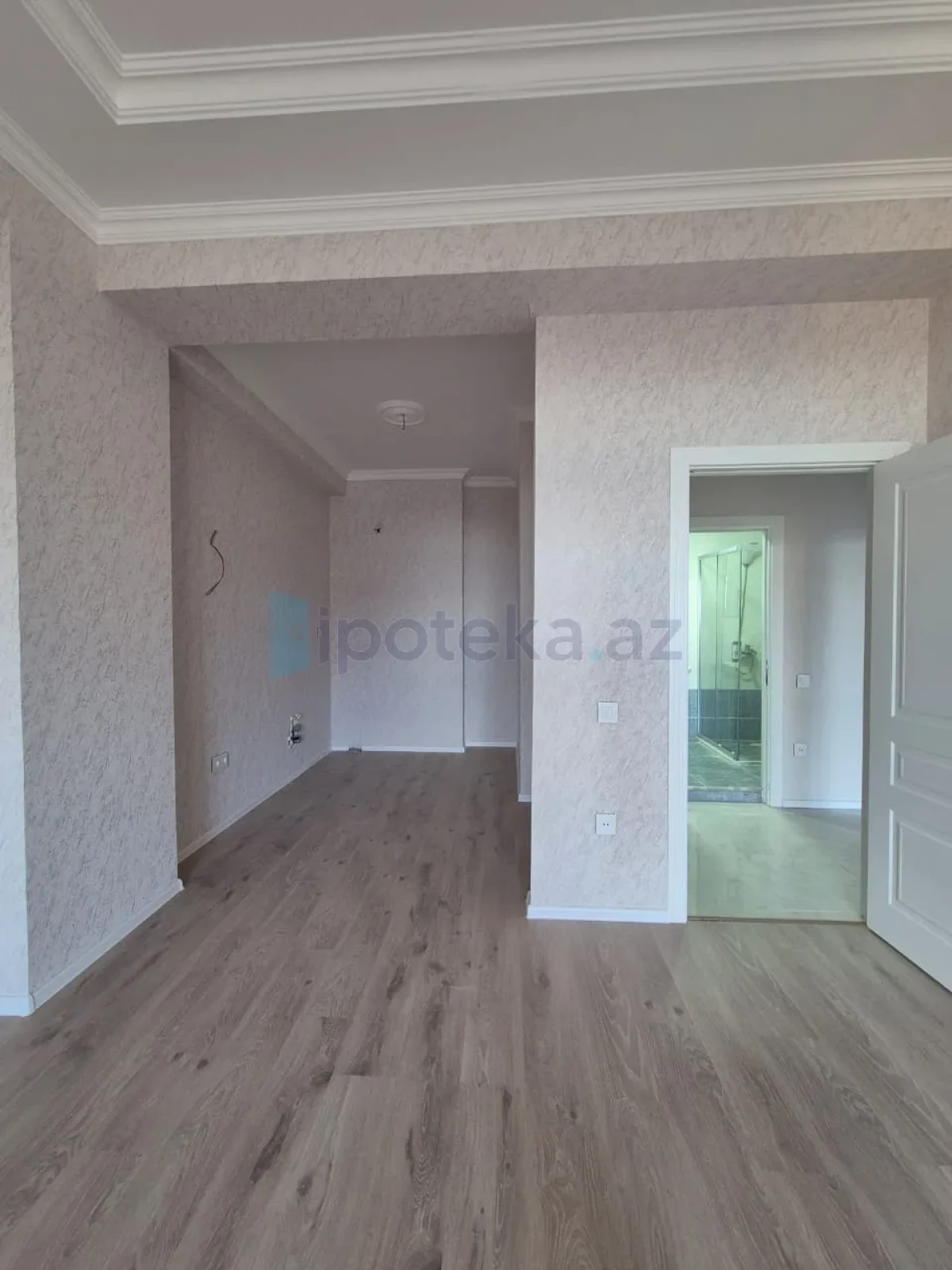 Satılır 2 otaqlı yeni tikili 76 m²