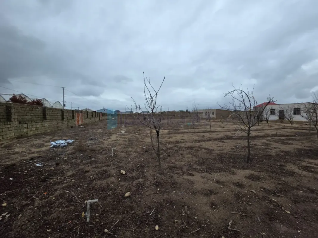 Satılır torpaq sahəsi 12 m²