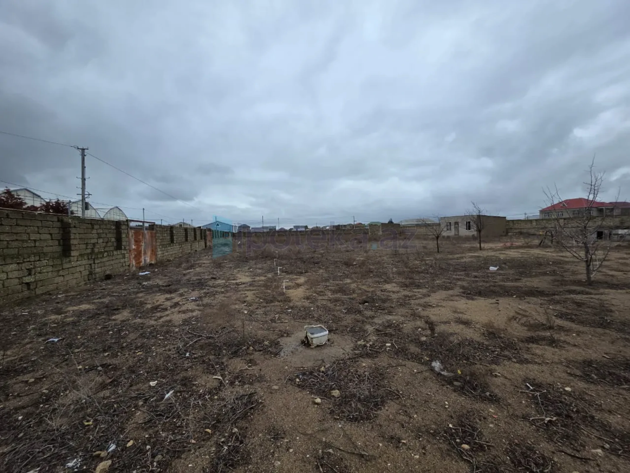 Satılır torpaq sahəsi 12 m²