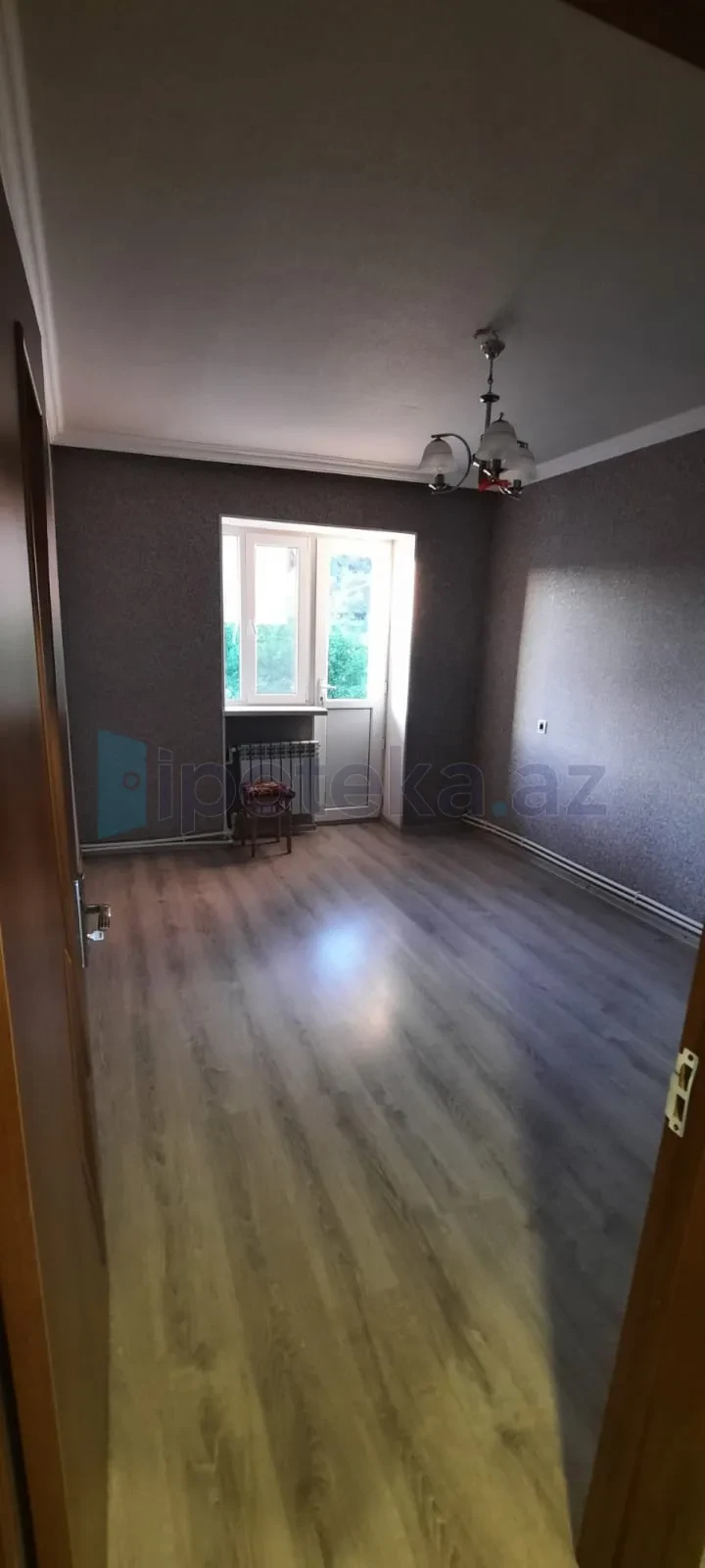 Satılır 3 otaqlı köhnə tikili 70 m²