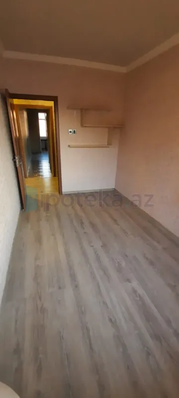 Satılır 3 otaqlı köhnə tikili 70 m²