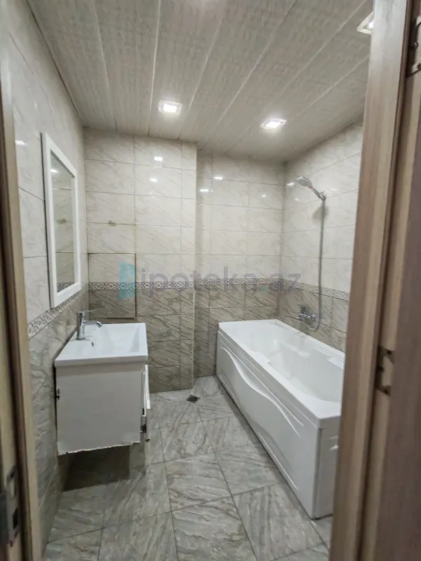 Satılır 2 otaqlı yeni tikili 83 m²