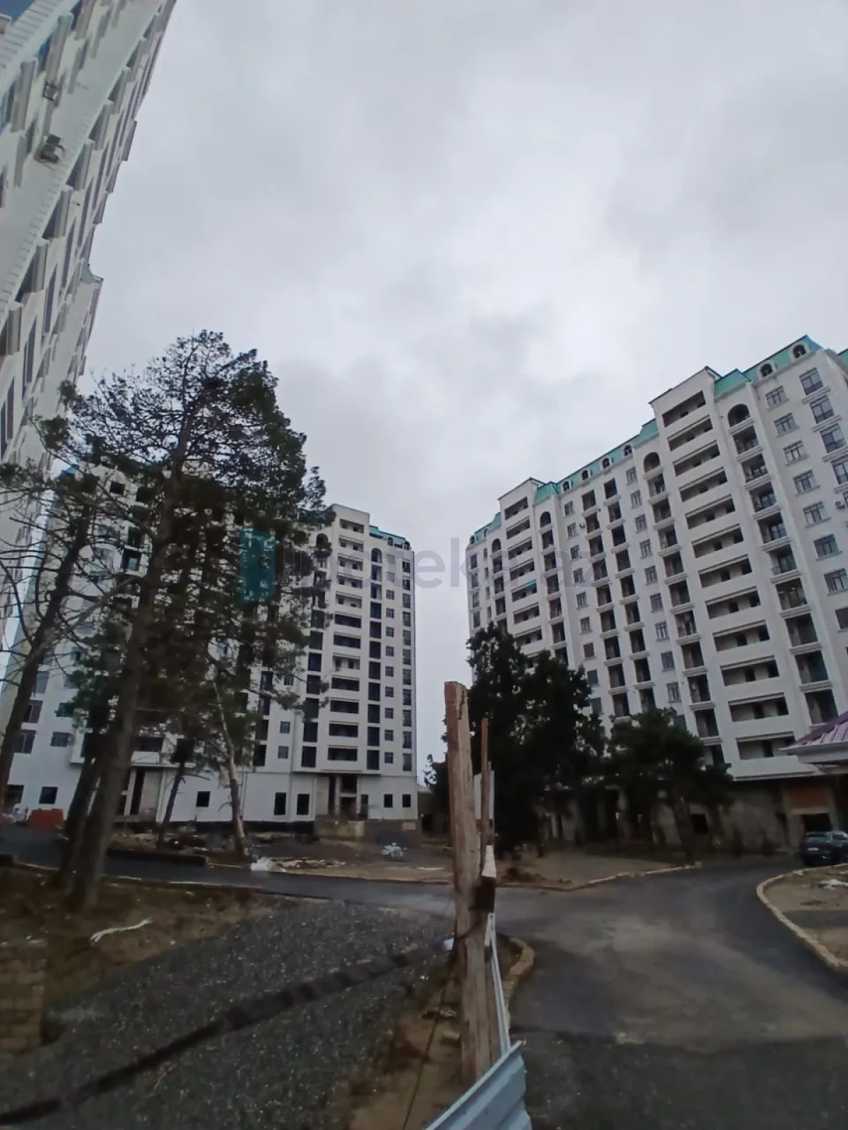 Satılır 2 otaqlı yeni tikili 74 m²
