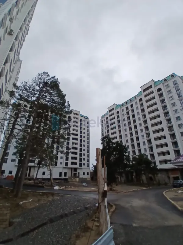 Satılır 2 otaqlı yeni tikili 74 m²