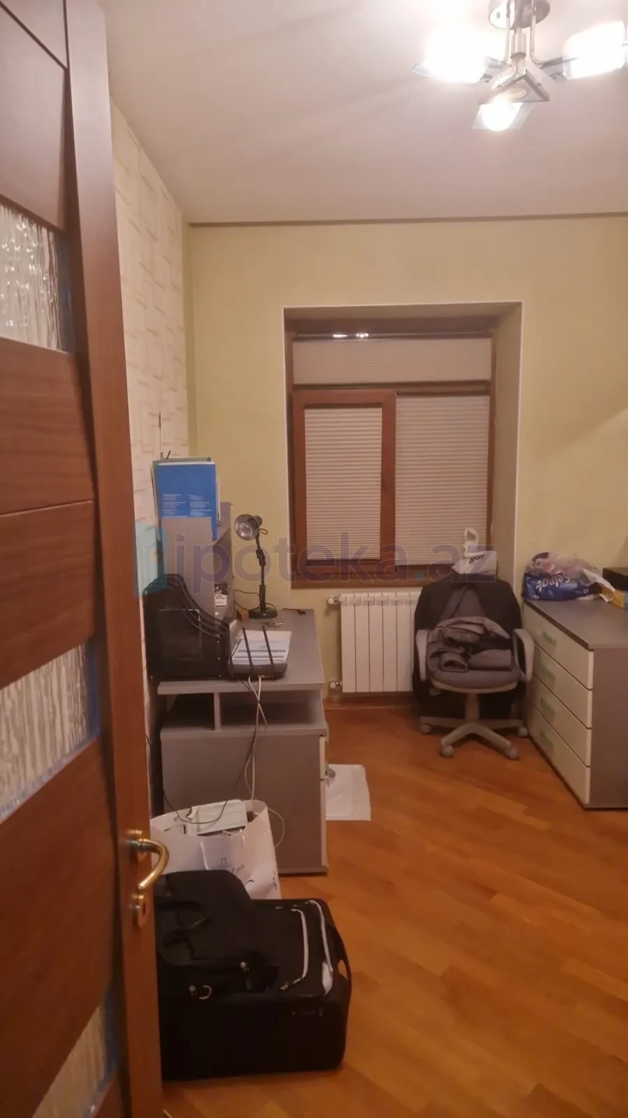 Satılır 3 otaqlı köhnə tikili 70 m²