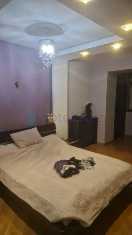 Satılır 3 otaqlı köhnə tikili 70 m²