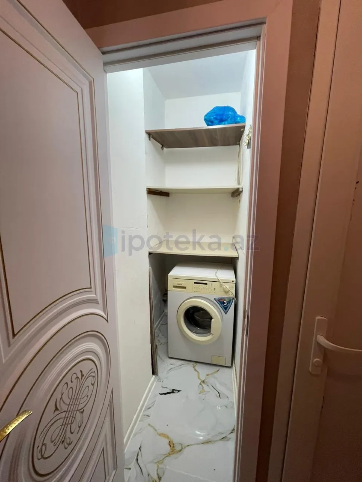 Satılır 3 otaqlı köhnə tikili 54 m²