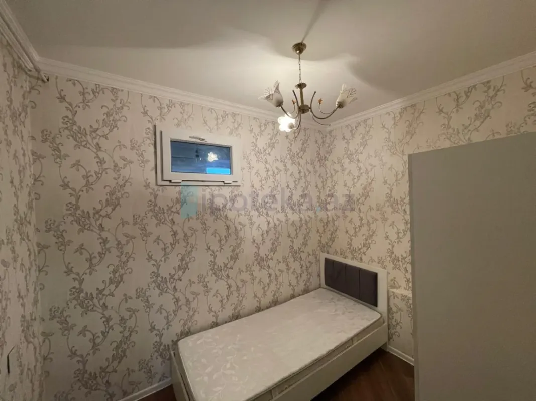 Satılır 3 otaqlı köhnə tikili 54 m²