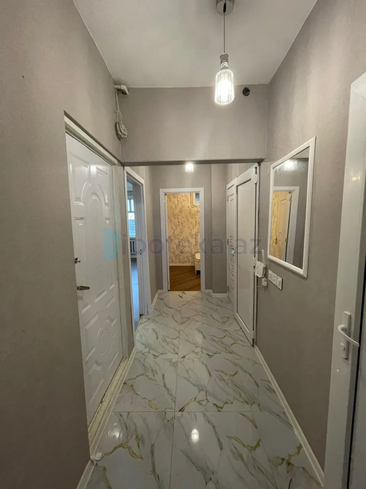 Satılır 3 otaqlı köhnə tikili 54 m²